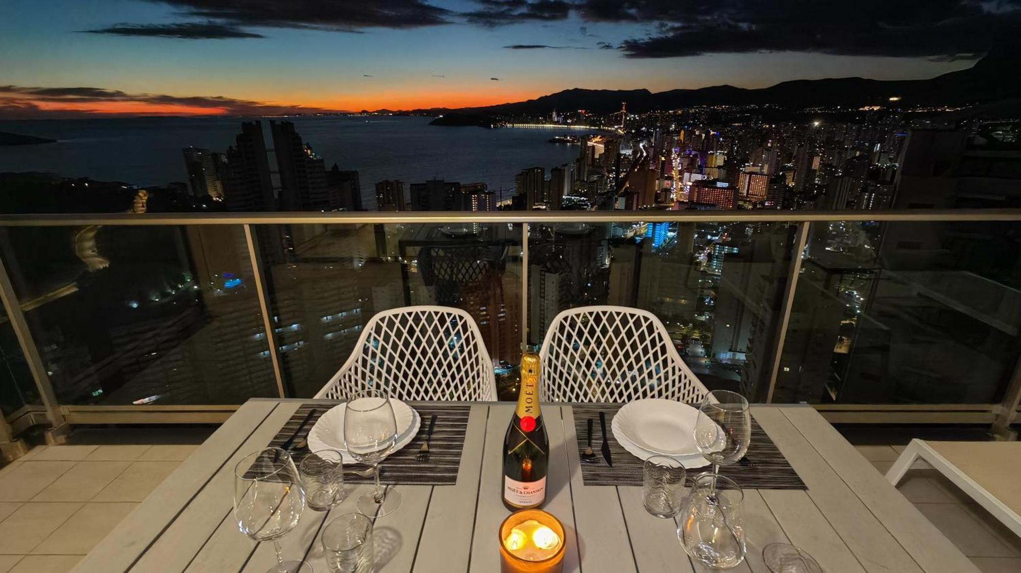 Skyline Floor 28 Sea Views Apartman Benidorm Kültér fotó