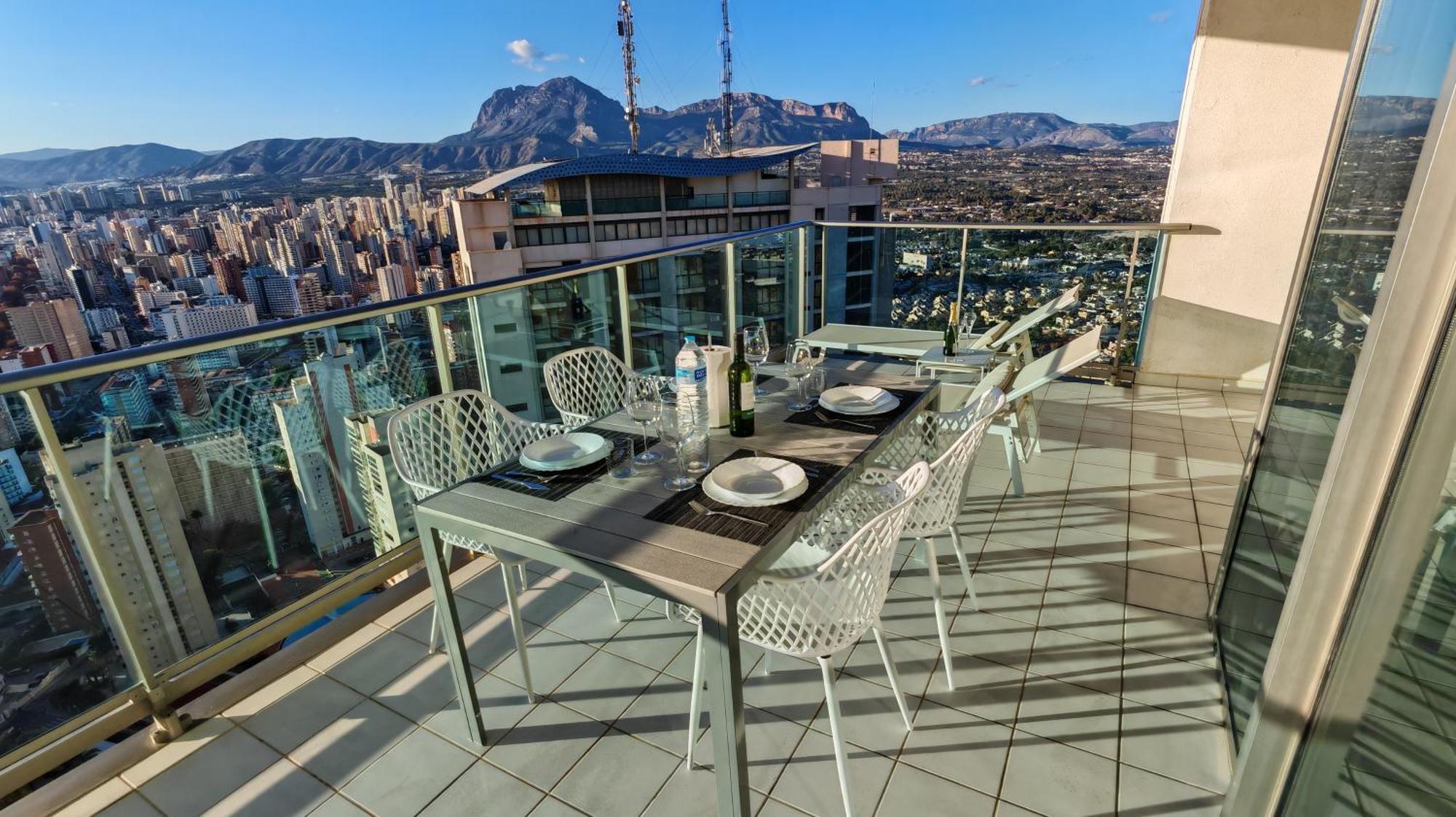 Skyline Floor 28 Sea Views Apartman Benidorm Kültér fotó