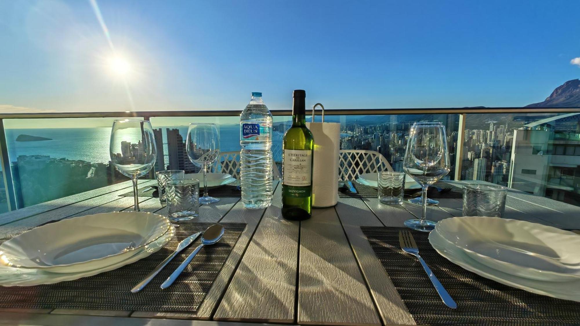 Skyline Floor 28 Sea Views Apartman Benidorm Kültér fotó