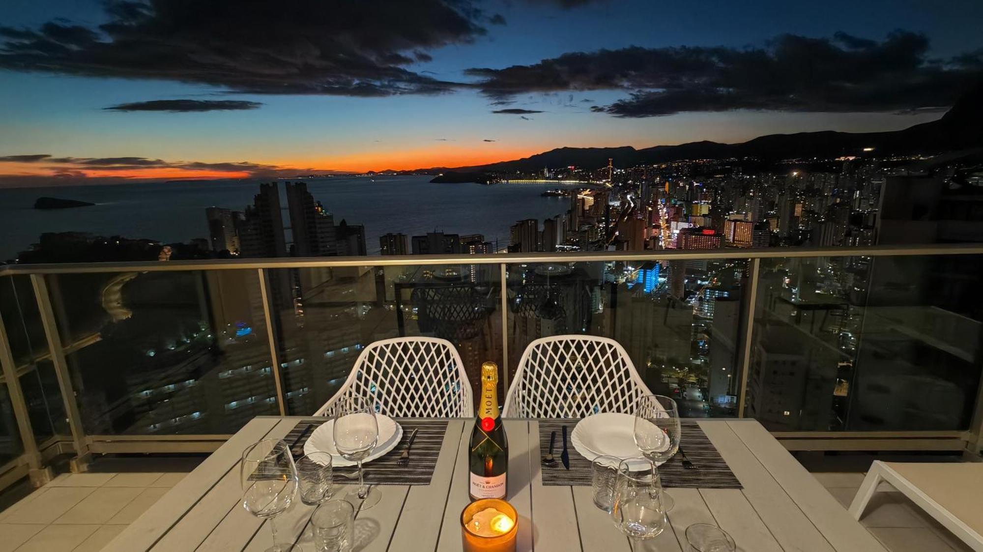 Skyline Floor 28 Sea Views Apartman Benidorm Kültér fotó