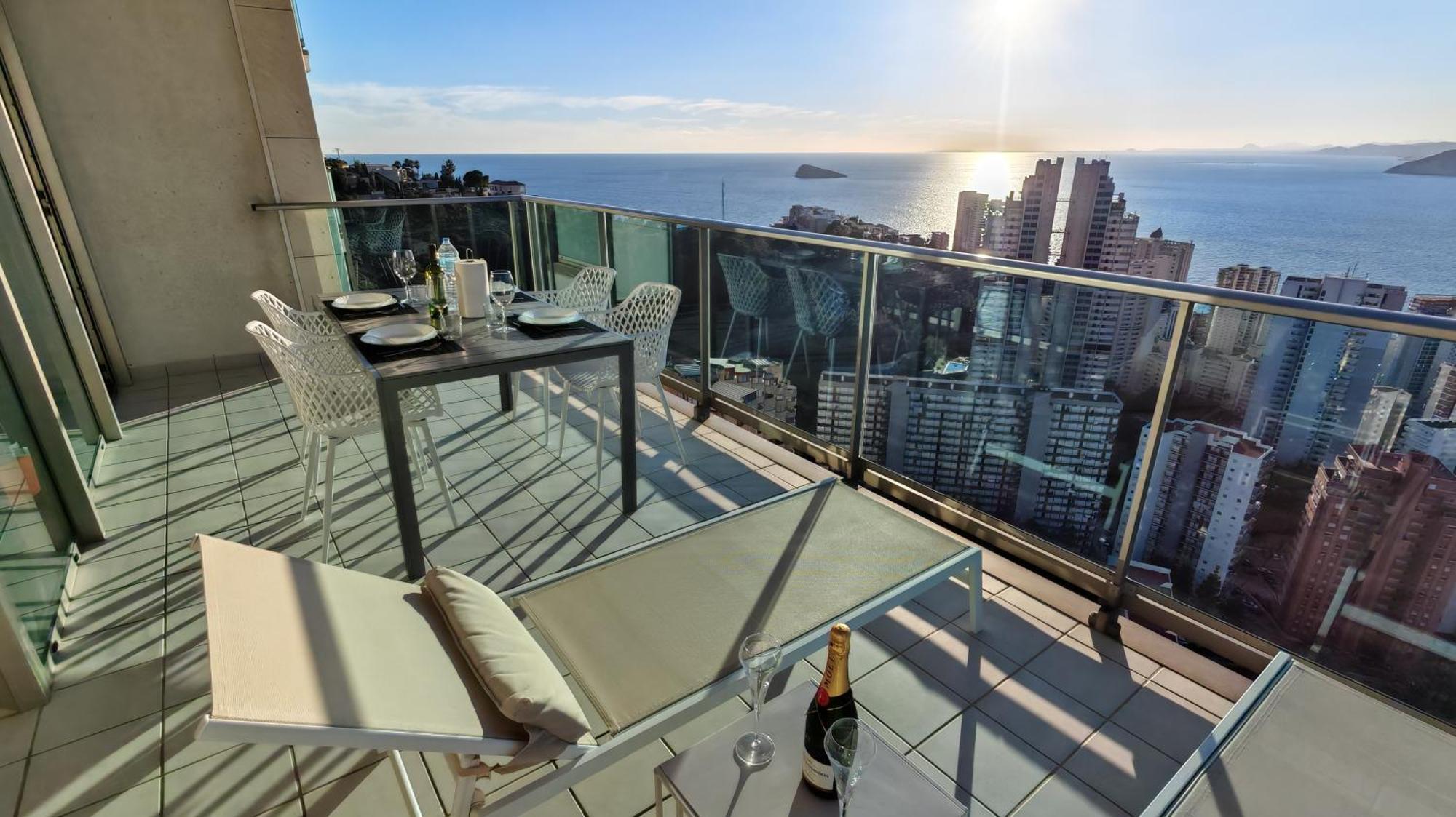Skyline Floor 28 Sea Views Apartman Benidorm Kültér fotó