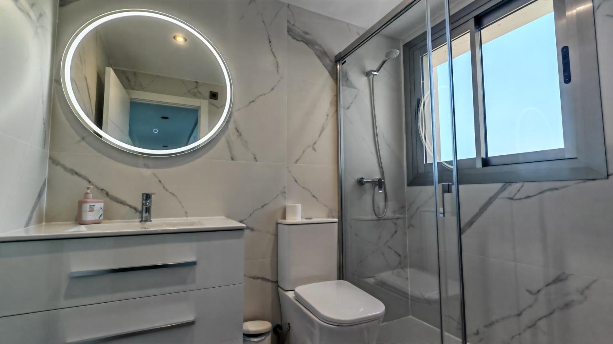 Skyline Floor 28 Sea Views Apartman Benidorm Kültér fotó