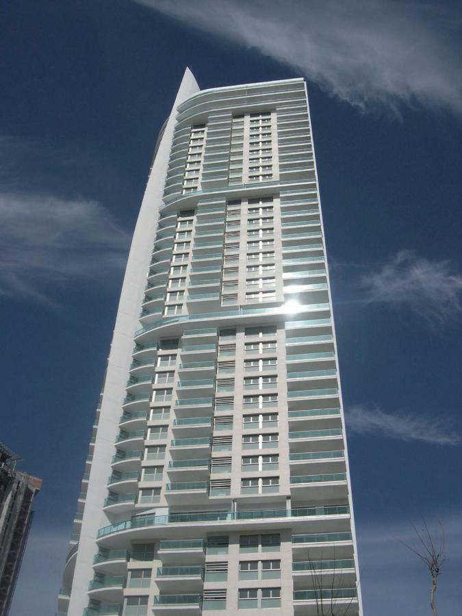 Skyline Floor 28 Sea Views Apartman Benidorm Kültér fotó